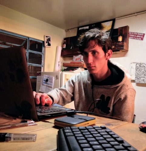 Jorge Serrato, fotógrafo de 25 años, es el fundador de Xucasa. Se ha dedicado a hacer visible el municipio a través del trabajo con su cámara, un compromiso que le permitió participar en una edición especial de la revista Semana sobre Soacha en 2014, y que le ha dado reconocimiento entre los suachunos.